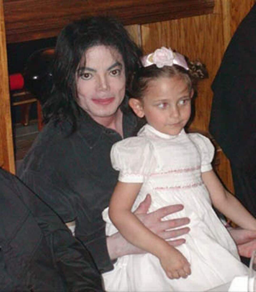 Michael Jacksons daughter Paris almost unrecognisable as she blossoms ...